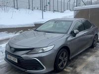 Begagnad Toyota Camry Hybrid 218 HK (160 kW) 2024
