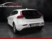 Begagnad Volvo V40 116 HK (85 kW) 2012 Vit Halvkombi