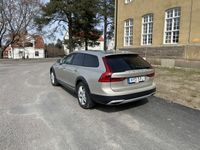 begagnad Volvo V90 CC D4 AWD Geartronic Momentum Euro 6