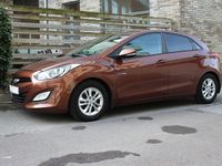 begagnad Hyundai i30 5-d 1.6 CRDi / Bluetooth / Rattvärme / Klima