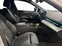 Begagnad BMW 530e Shadowline 2025 Vit Kombi