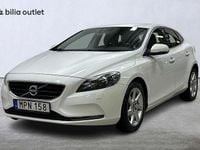 Begagnad Volvo V40 Momentum 190 HK (139 kW) 2014 Vit Kombi