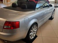 Begagnad Audi A4 Cabriolet 170 HK (125 kW) 2003 Silver Cab