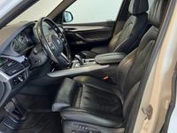 begagnad BMW X5 xDrive40d M Sport Drag Navigation Värmare Panorama Automat