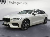 Begagnad Volvo V60 Momentum 190 HK (139 kW) 2020 Vit Kombi