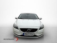 Begagnad Volvo V40 Kinetic 120 HK (88 kW) 2016 Vit Halvkombi