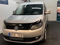 Begagnad VW Caddy 140 HK (102 kW) 2014 Silver Minibuss