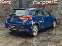 begagnad Toyota Auris Hybrid BackKamera|Kollitionsvarning|360:- skatt