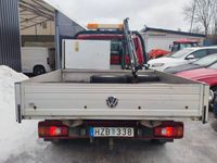 begagnad VW Transporter 2.5 TDI 131hk Pickup Flak + Kran HIAB