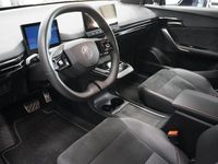 Begagnad MG MG4 EV 320 kW (436 HK) 2023 Svart Halvkombi