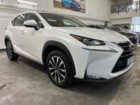 Begagnad Lexus NX300h Business Edition 197 HK (144 kW) 2014 Vit SUV