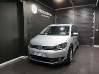 Begagnad VW Touran Cross 140 HK (102 kW) 2012 Silver Minibuss