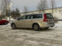 begagnad Volvo V70 2.4D Summum Euro 4