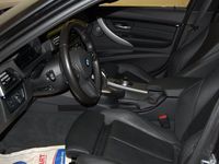 begagnad BMW 330 i xDrive Touring Steptronic M Sport Euro 6 Värmare 2019, Kombi