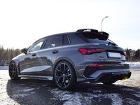 Begagnad Audi RS3 2023 Daytona grå Sedan