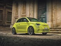 Begagnad Abarth 500e 114 kW (155 HK) 2024 Halvkombi