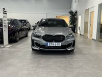 begagnad BMW M135 i xDrive Innovation Head-Up H K El-Stol Panorama M-Pro