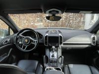 begagnad Porsche Cayenne Platinum Edition Diesel - Låga mil