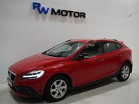 Begagnad Volvo V40 152 HK (111 kW) 2018 Röd Halvkombi