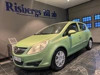 Begagnad Opel Corsa Enjoy 86 HK (63 kW) 2010 Grön Halvkombi