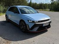 Begagnad Hyundai Ioniq 5 478 kW (650 HK) 2024 Blå SUV