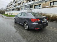 begagnad Toyota Avensis 2.0 B-kamera P-värmare Drag 1-Ägare