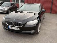 Begagnad BMW 525 204 HK (150 kW) 2010 Svart Kombi
