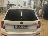Begagnad Skoda Octavia 105 HK (77 kW) 2015 Halvkombi