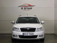 Begagnad Skoda Octavia Elegance 105 HK (77 kW) 2012 Vit Kombi