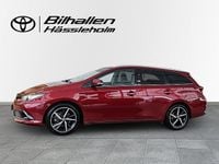 Begagnad Toyota Auris Touring Sports 137 HK (100 kW) 2018 Röd Kombi