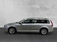 Begagnad Volvo V70 Momentum 150 HK (110 kW) 2015 Silver Kombi