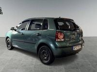Begagnad VW Polo 76 HK (55 kW) 2005 Grön Halvkombi