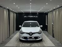 Begagnad Renault Clio IV Expression 90 HK (66 kW) 2016 Vit Halvkombi