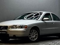 Begagnad Volvo S60 140 HK (102 kW) 2005 Grå Sedan