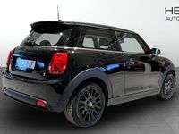 Begagnad Mini Cooper SE 135 kW (184 HK) 2023 Svart Halvkombi