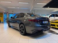 Begagnad Alfa Romeo Giulia Veloce 281 HK (206 kW) 2022 Grå (vesuvio grey metallic) Sedan