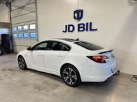 Begagnad Opel Insignia Business 194 HK (142 kW) 2014 Vit Halvkombi