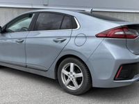 begagnad Hyundai Ioniq Plug-in Premium +Drag M-värm S+V-däck Navi