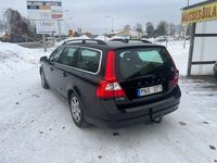 Begagnad Volvo V70 Momentum 109 HK (80 kW) 2010 Svart Kombi