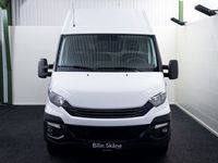 begagnad Iveco Daily 35-120 Skåpbil 2.3 JTD Hi-Matic 116 hk MOMS