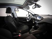 begagnad Peugeot 208 5-dörrar 1.2 VTi Glastak