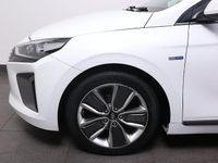Begagnad Hyundai Ioniq 142 HK (104 kW) 2016 Vit Halvkombi