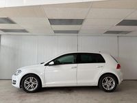 Begagnad VW Golf VII Highline 140 HK (102 kW) 2014 Vit Halvkombi
