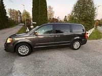 Begagnad Lancia Voyager 178 HK (130 kW) 2015 Minibuss