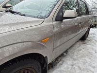 Begagnad Ford Mondeo 145 HK (106 kW) 2003