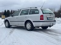 Begagnad Skoda Octavia Tour 102 HK (75 kW) 2005 Kombi