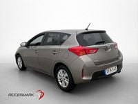 Begagnad Toyota Auris Edition 132 HK (97 kW) 2015 Brun Halvkombi
