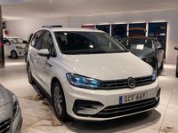 begagnad VW Touran 1.5 TSI Plus Euro 6 Dragkrok 2020, SUV