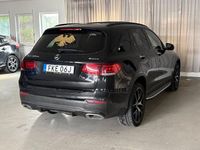 Begagnad Mercedes GLC300e AMG line 306 HK (225 kW) 2021 Svart