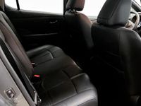 Begagnad Nissan Leaf Tekna 110 kW (150 HK) 2022 Grå Halvkombi